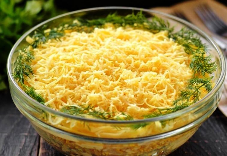 Салат з печерицями