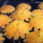 Гарбузові кекси: осінній смаколик із нотками затишку, який готується за 7 хвилин