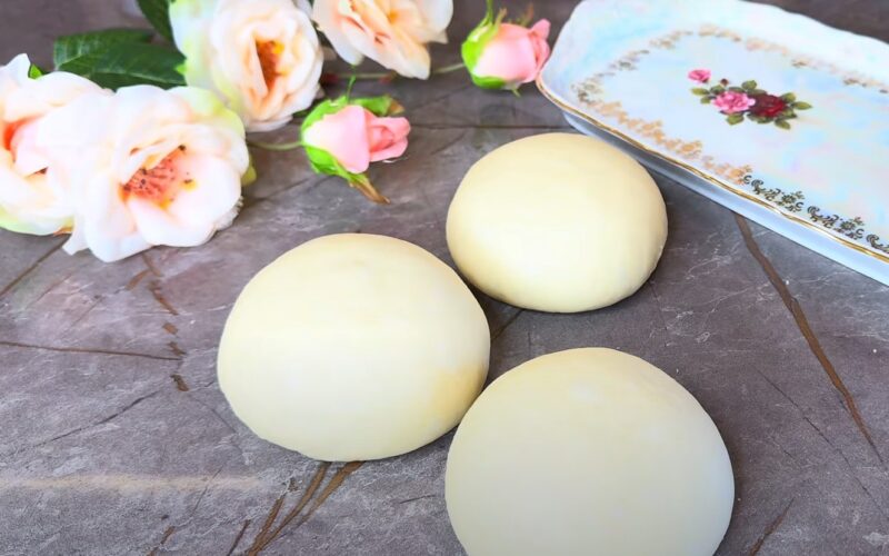 Сирний листковий пиріг: тісто 3 склянки, заміс 3 хвилини. Незрівнянна випічка з начинкою