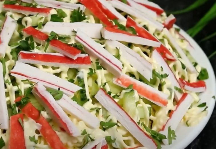 Смачний салат "Діана" з печерицями: займає особливе місце на святкових столах та готується за 15 хвилин