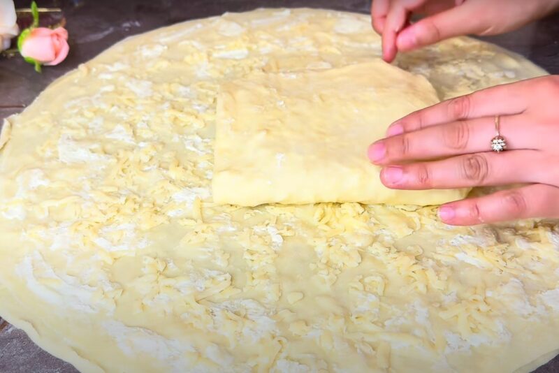 Сирний листковий пиріг: тісто 3 склянки, заміс 3 хвилини. Незрівнянна випічка з начинкою