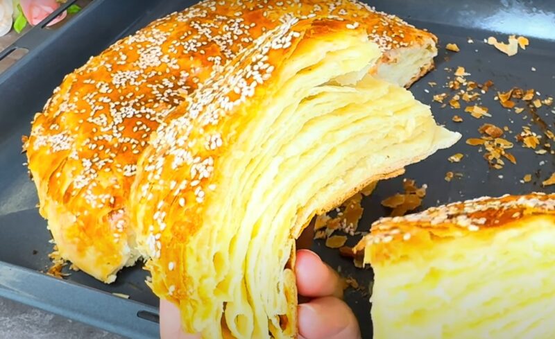 Сирний листковий пиріг: тісто 3 склянки, заміс 3 хвилини. Незрівнянна випічка з начинкою