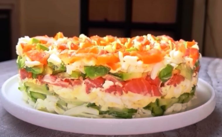 Салат "Жіночий секрет". Закохує всіх, хто пробує