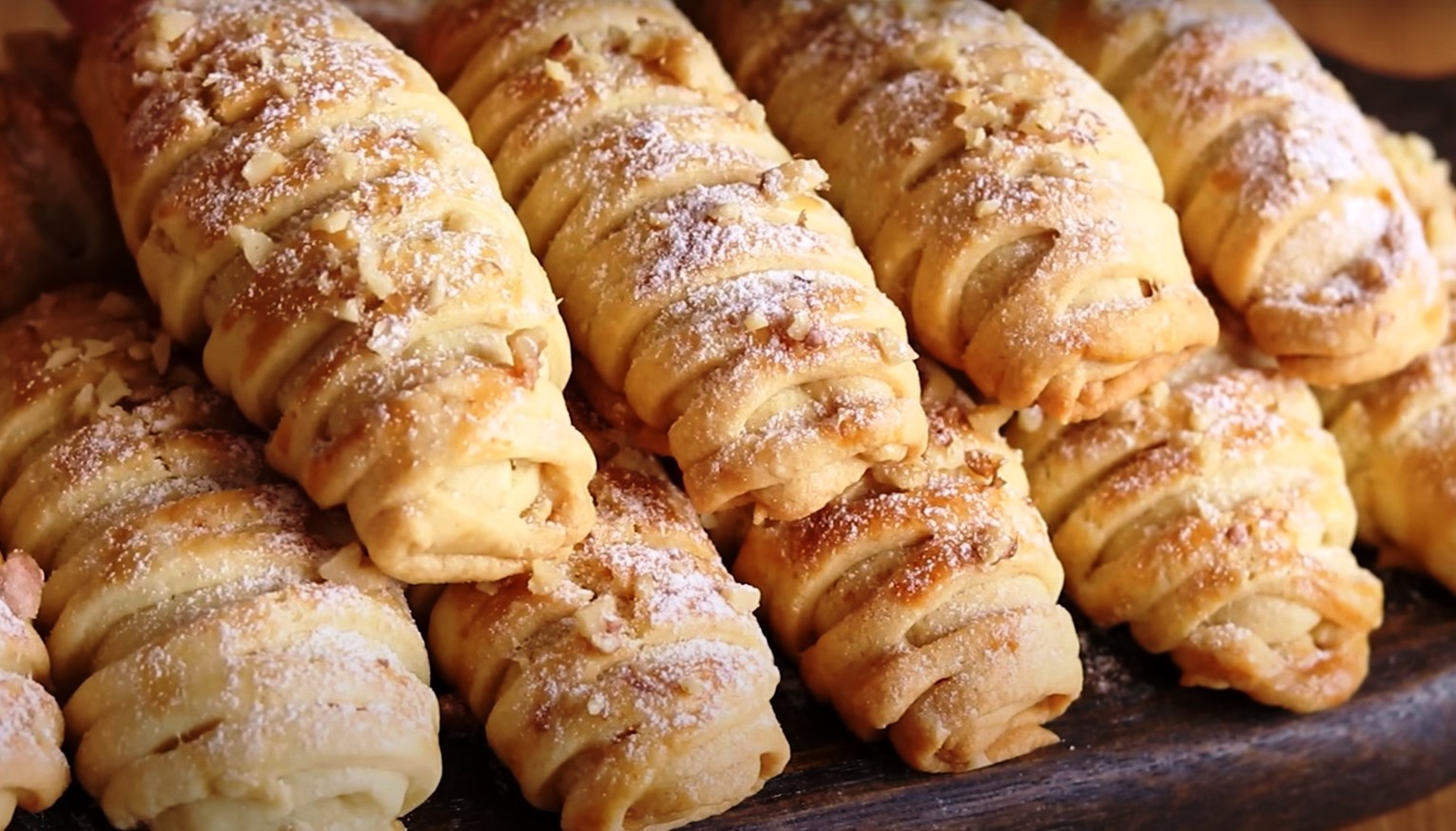 Чудові розсипчасті трубочки з яблучним джемом: доступний рецепт