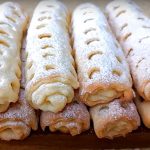 Сирні трубочки: швидко, гарно та смачно. Рецепт на кожен день