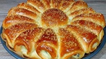 М'які та пишні пиріжки з сирною начинкою: мама навчила готувати - і торта не треба