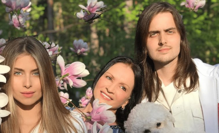 30-річний онук Софії Ротару вперше за тривалий час показався на публіці