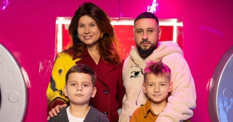 Співак Дмитро Монатік втретє став батьком та вперше показав новонародженого