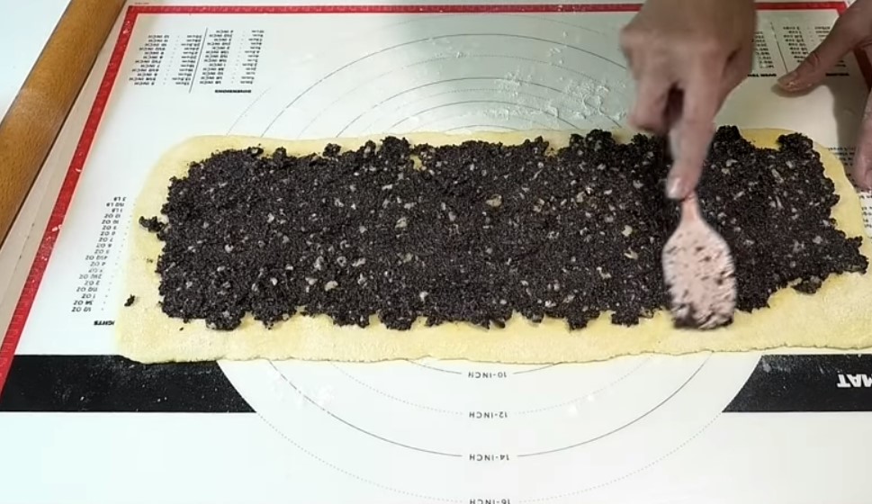 Міні-рулетики з маком — швидка та смачна бездріжджова випічка!