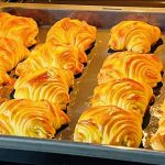 300 г м'яса 1 картопля. Тепер готую так завжди. «Чудо»-пиріжки