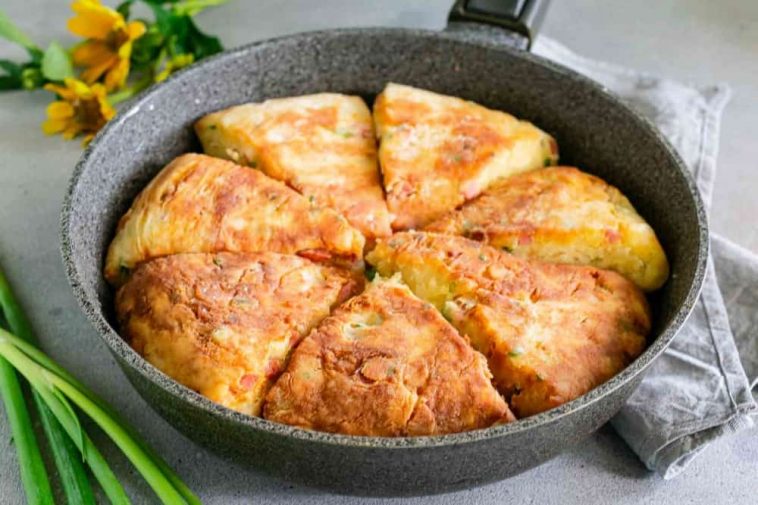 Хитрі пиріжки на сніданок. Можна їсти щоранку, смак не набридає