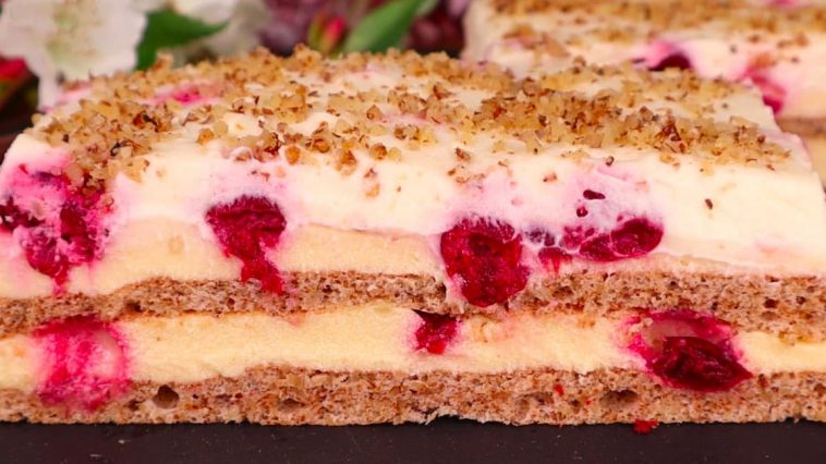 “Анна” – такий смачний, але простий домашній тортик! Нічого не потрібно вирівнювати чи складно прикрашати!