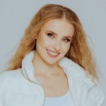 Зірка "Кріпосної" Анна Сагайдачна вперше показала батько своєї новонародженої доньки