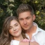 Без забобонів і смайликів на обличчі: дружина Володимира Остапчука повністю показала сина