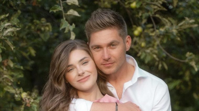 Без забобонів і смайликів на обличчі: дружина Володимира Остапчука повністю показала сина