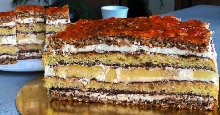 Пляцок "Кора дуба": розкішний та красивий десерт для святкового столу!