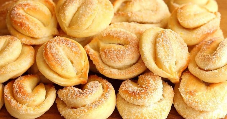 Ароматне цукрове печиво на кефірі: простий рецепт швидкої випічки до чаю