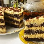 Торт «Юлія»: вологий і ніжний без ваги, міксера та пропитки!