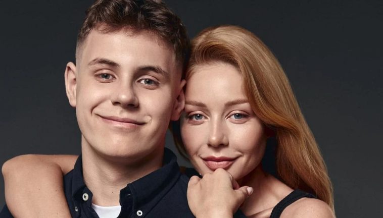 "Термінатор": Тіна Кароль показалася з 16-річним сином у військовій формі