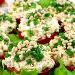 Ця закуска розлітається на "ура"! Оригінальна закуска з банальних продуктів на святковий стіл