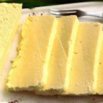 Домашній сир із трьох інгредієнтів: простий рецепт, що здивує вас!