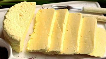 Домашній сир із трьох інгредієнтів: простий рецепт, що здивує вас!