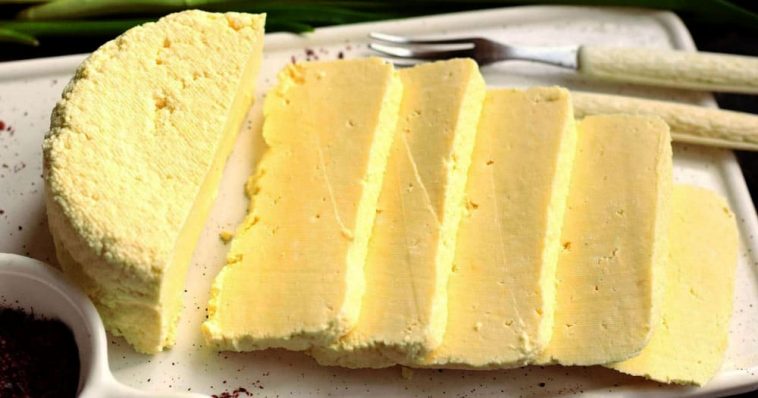 Домашній сир із трьох інгредієнтів: простий рецепт, що здивує вас!