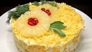 Салат, який я обожнюю: всього 4 інгредієнти, але смак перевершує «Цезар»!