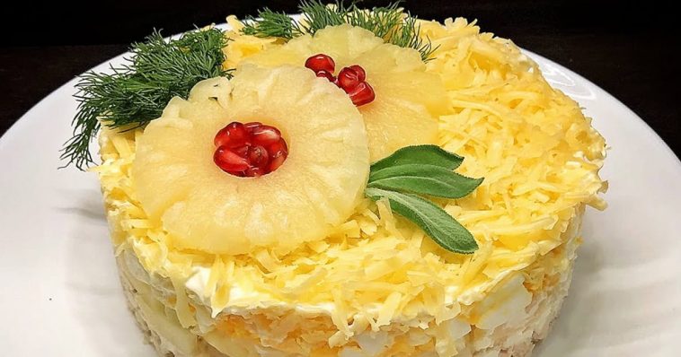 Салат, який я обожнюю: всього 4 інгредієнти, але смак перевершує «Цезар»!