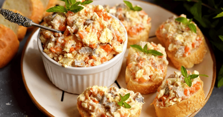 Готую постійно! Намазка на хліб за 5 хвилин. В холодильнику може зберігатись тиждень!