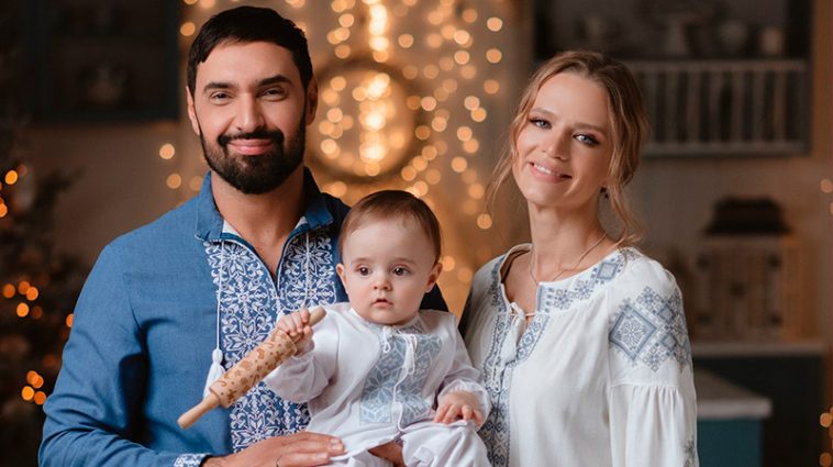 "Магія свята": дружина Козловського показала, який подарунок отримав 10-місячний Оскар на своє перше Різдво