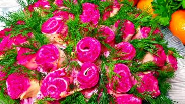 Салат «Мамині квіти»: хіт святкового столу, який зникає першим!