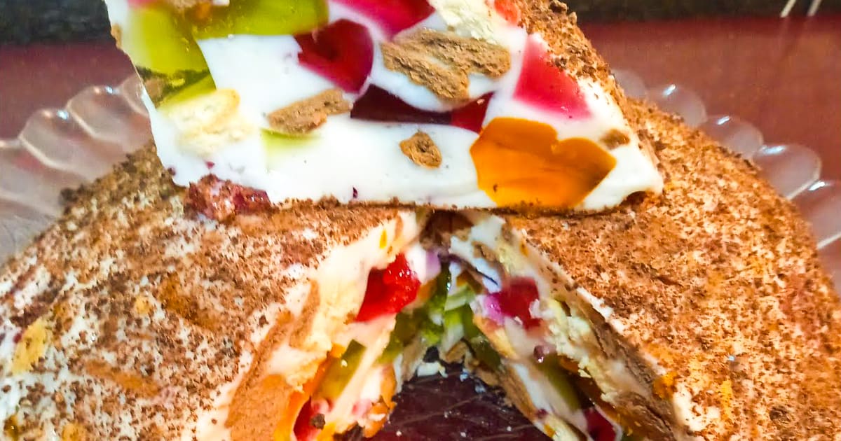 Найсмачніший торт «Бите скло»: унікальний рецепт з двома видами крекеру!