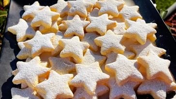 Швидке новорічне печиво за копійки: гора смакоти всього за 5 хвилин!