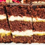 Пляцок "Вертеп" - дуже його люблю. Ідеальні коржі і кисленький яблучний прошарок