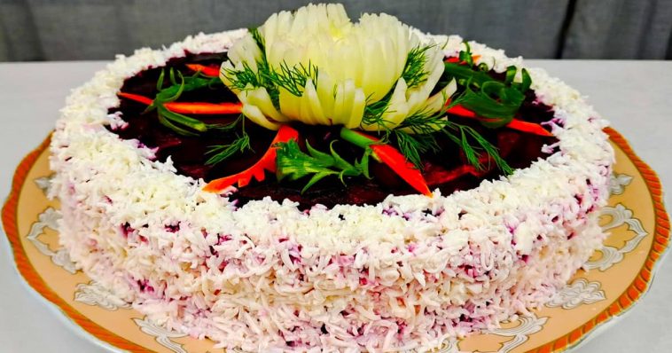 Популярний салат по-новому. Вдосконалила всіма улюблений салат і вийшов справжній шедевр!