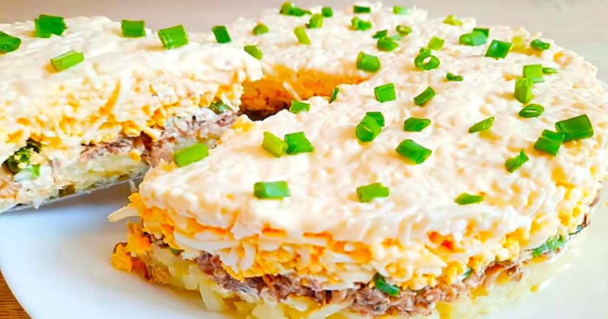 Новорічний салат "Олена": зібрав найбільше позитивних відгуків. Буду готувати на свята