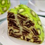 Ефектний новорічний торт із простих продуктів: легко, швидко, вражаюче!