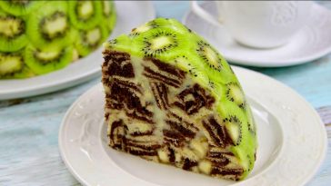 Ефектний новорічний торт із простих продуктів: легко, швидко, вражаюче!