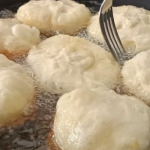 Рецепт пишних пончиків: навіть олію не вбирають