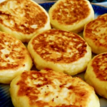 Апетитні сирники – ідеальний рецепт, готовий менш ніж за 20 хвилин