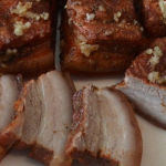 Бекон в лушпинні – маринований бекон, особливо м’який і смачний