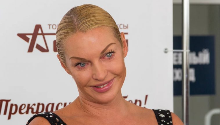 "Цілувалися та ї****ся": Анастасія Волочкова розповіла про роман з Джимом Керрі