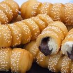 Неймовірно м'які булочки на сковороді – швидкий рецепт без духовки!