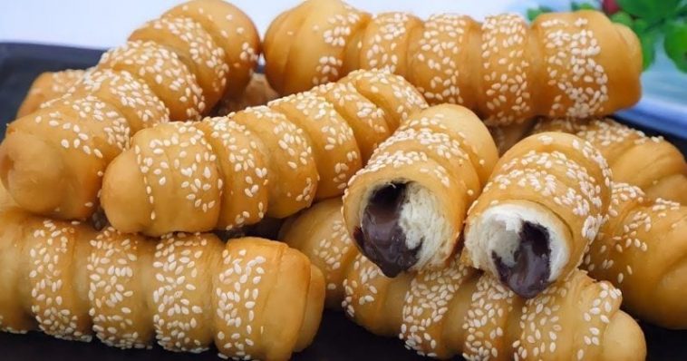 Неймовірно м'які булочки на сковороді – швидкий рецепт без духовки!