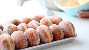 Секрети бабусиних пончиків: найсмачніший рецепт, що підкорить ваше серце