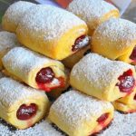 Печиво «Зимові вишні»: хрусткий десерт за 30 хвилин