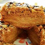 Ніжний медовий торт із заварним кремом: домашній десерт, що тане в роті