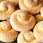 Легке спіральне цукрове печиво до чаю: простий рецепт!