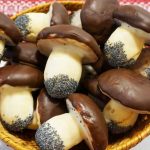 Домашнє печиво «Грибочки» з дитинства: простий рецепт без спеціальних форм